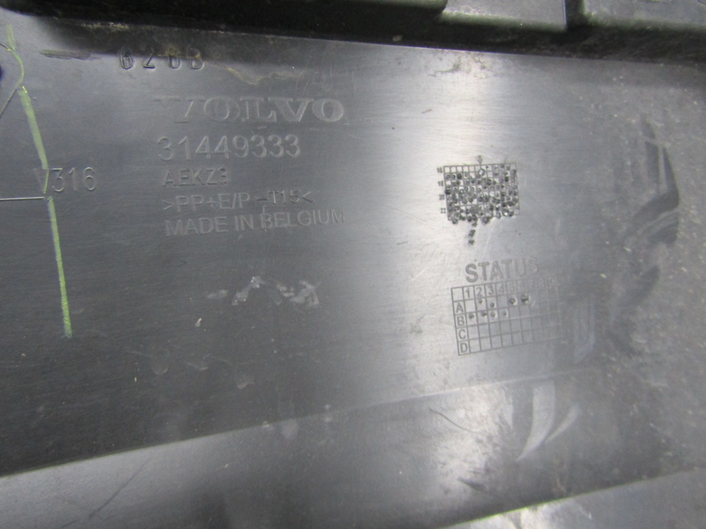 Rear Bumper Volvo XC40 XC 40 R-Design 17-