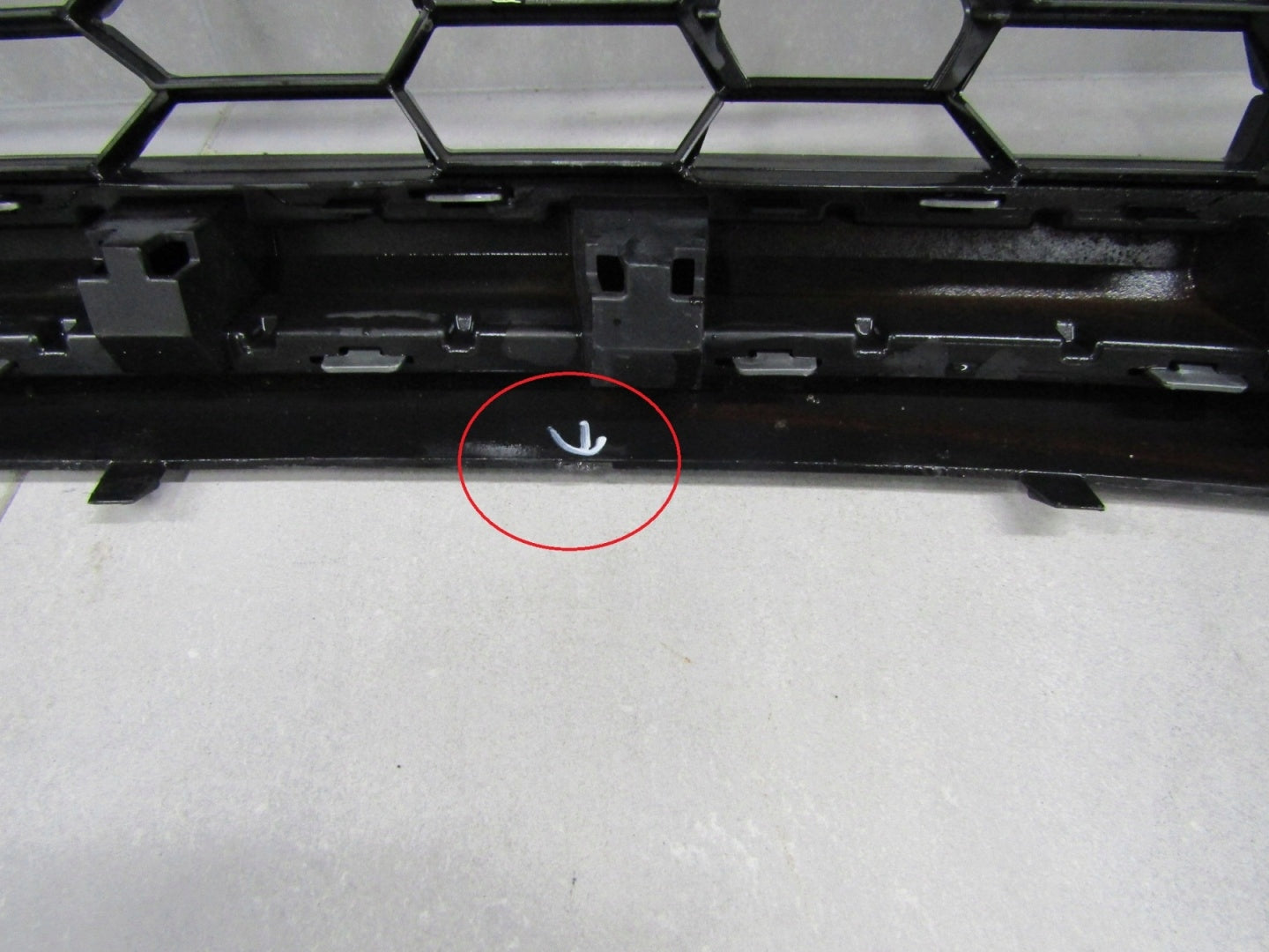 Zderzak przód przedni Jeep Avenger 23-