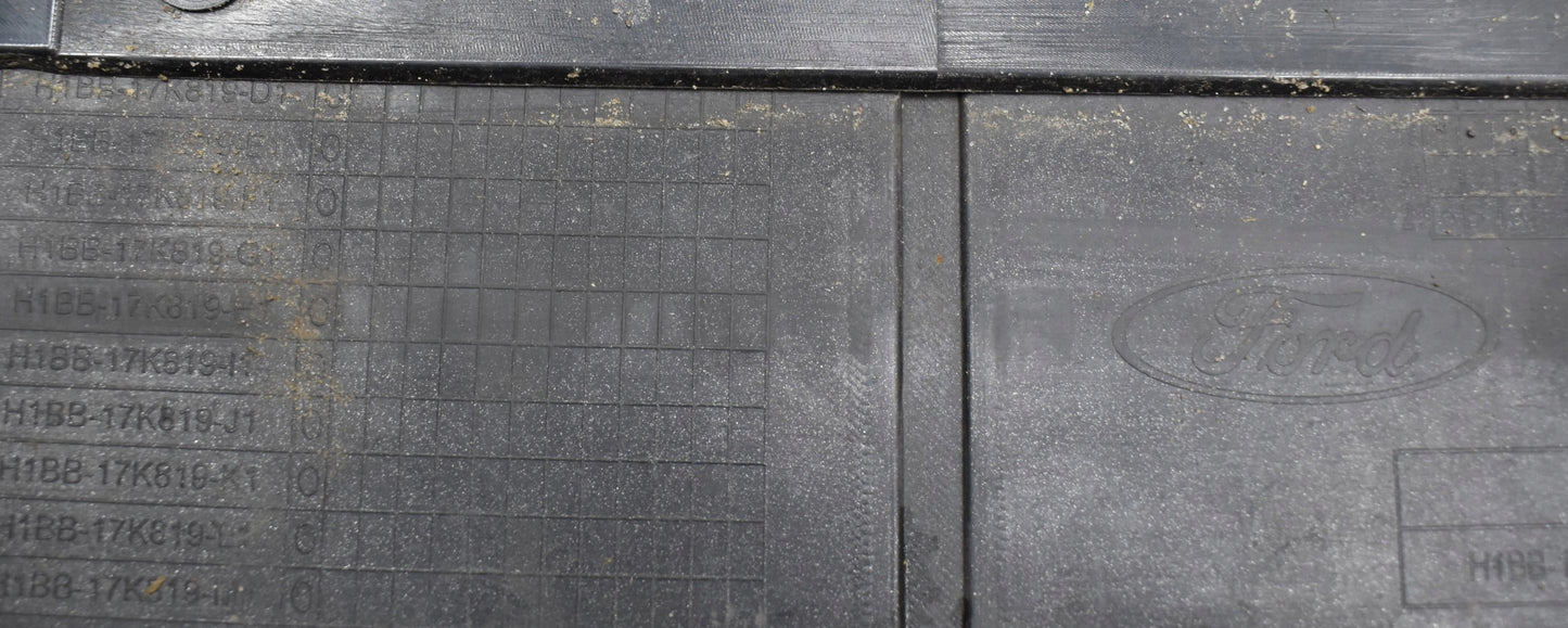 FORD FIESTA MK8 FRONT BUMPER ORIGINAL + COMPLETE GRILLE !!!