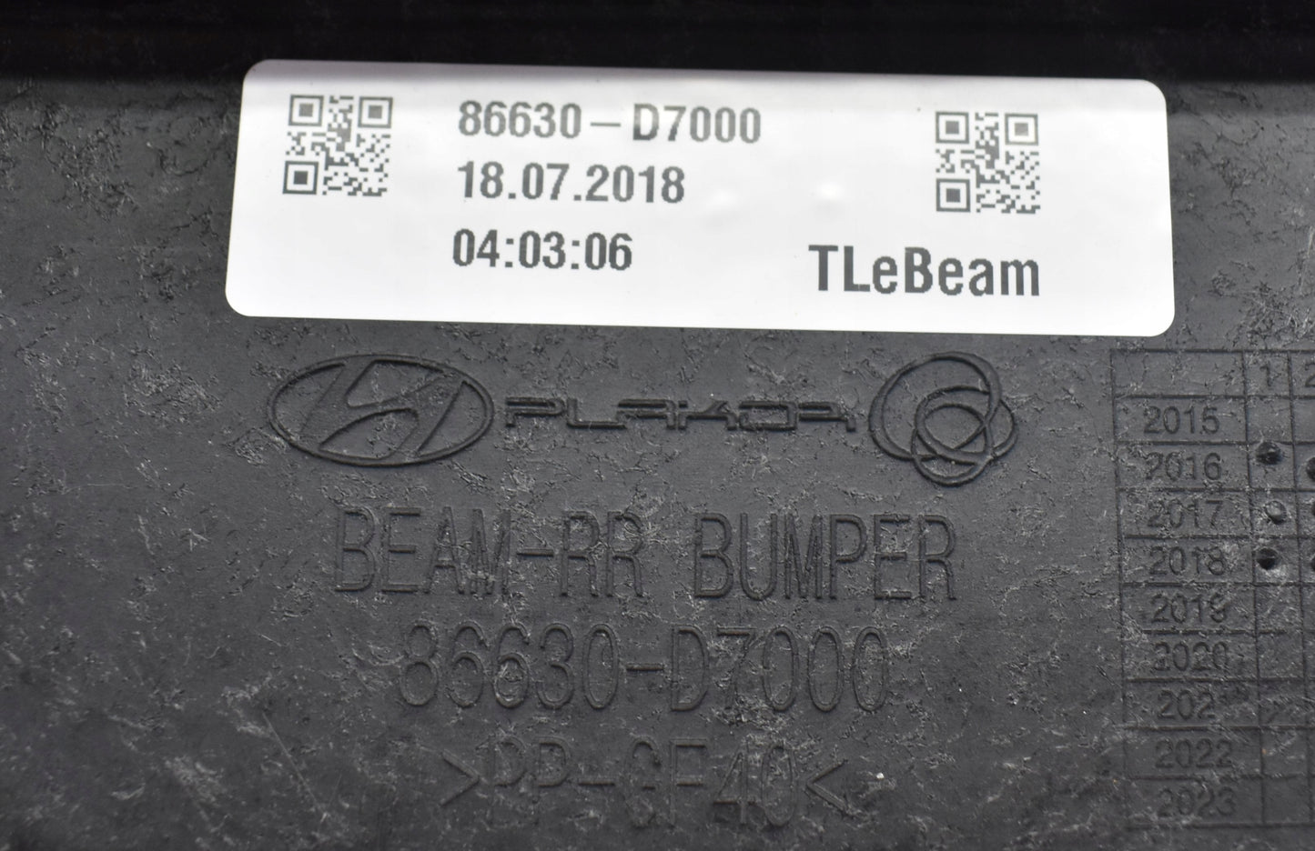 HYUNDAI TUCSON II REAR BUMPER BRACKET NEW