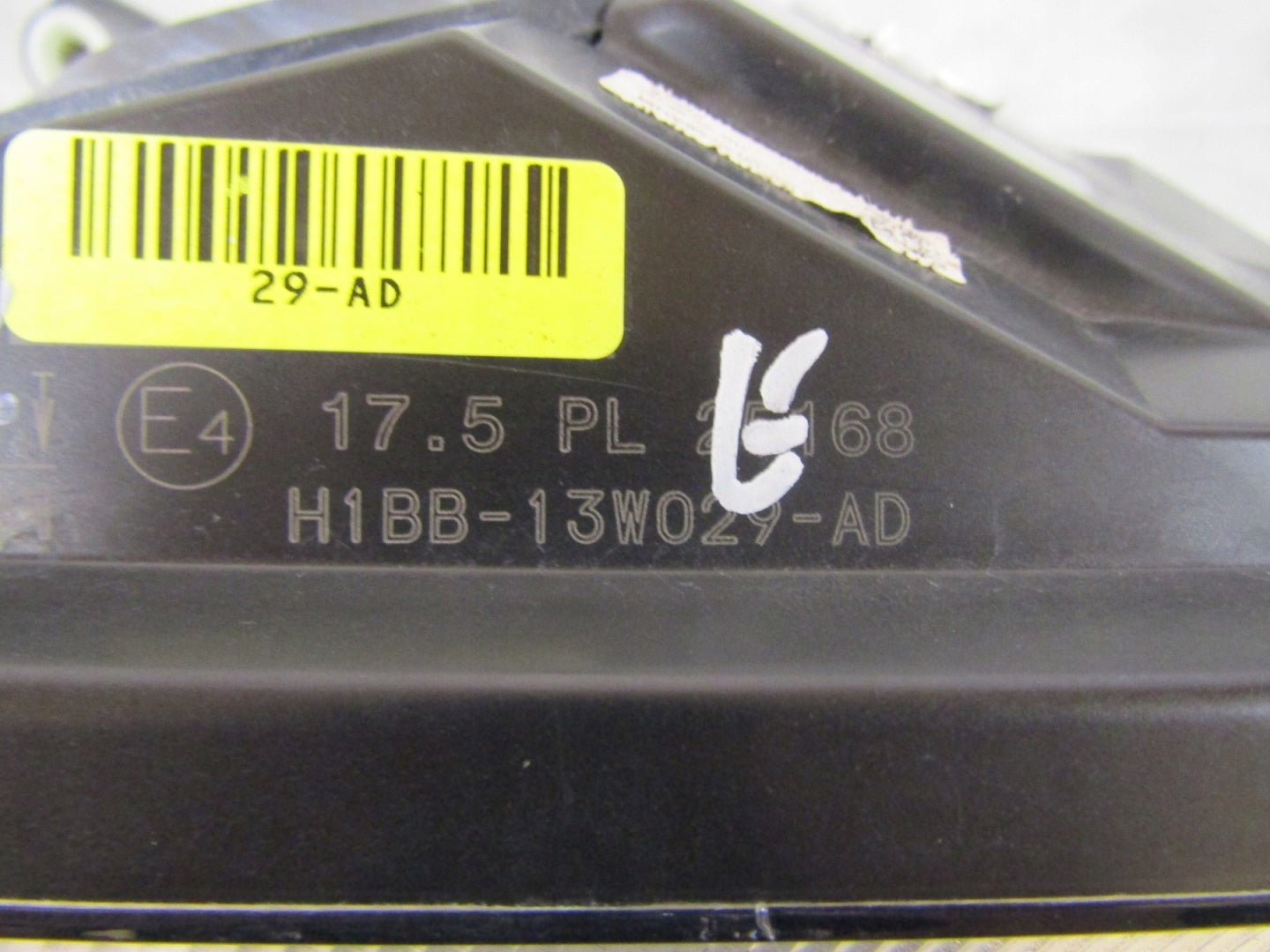 HEADLIGHT FORD FIESTA MK8 VIII 17-21 STANDARD RH RIGHT H1BB-13W029-AD