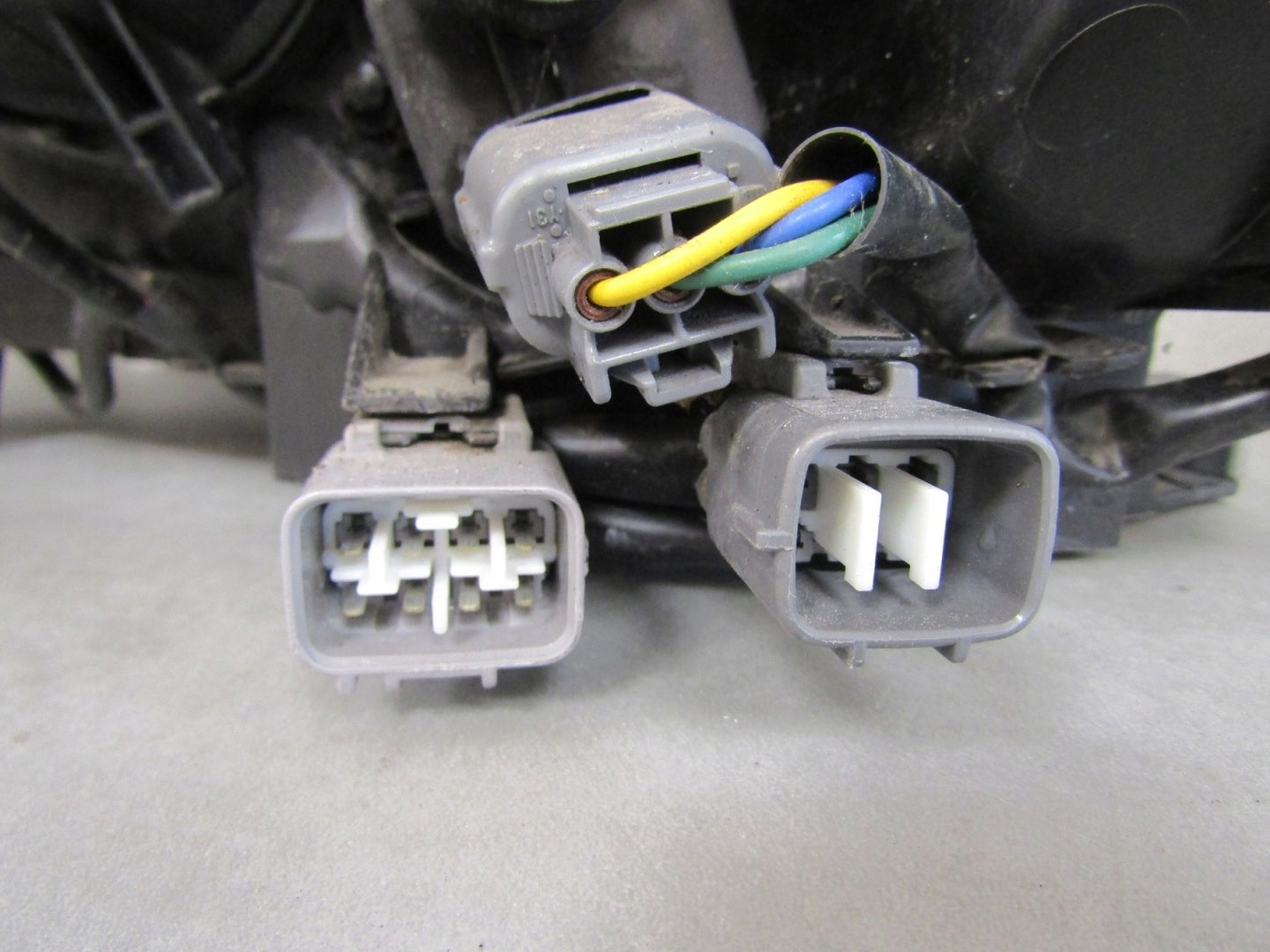 HEADLIGHT MITSUBISHI ASX LIFT STANDARD 12-19 RH RIGHT