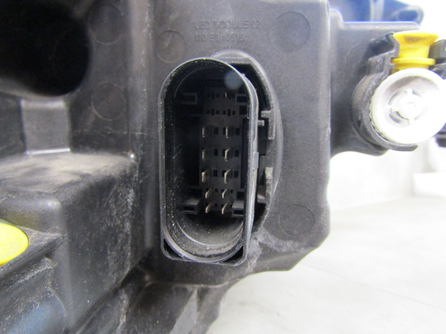 SKODA KAMIQ 658 LED 19-23 LH LEFT HEADLIGHT 658941015