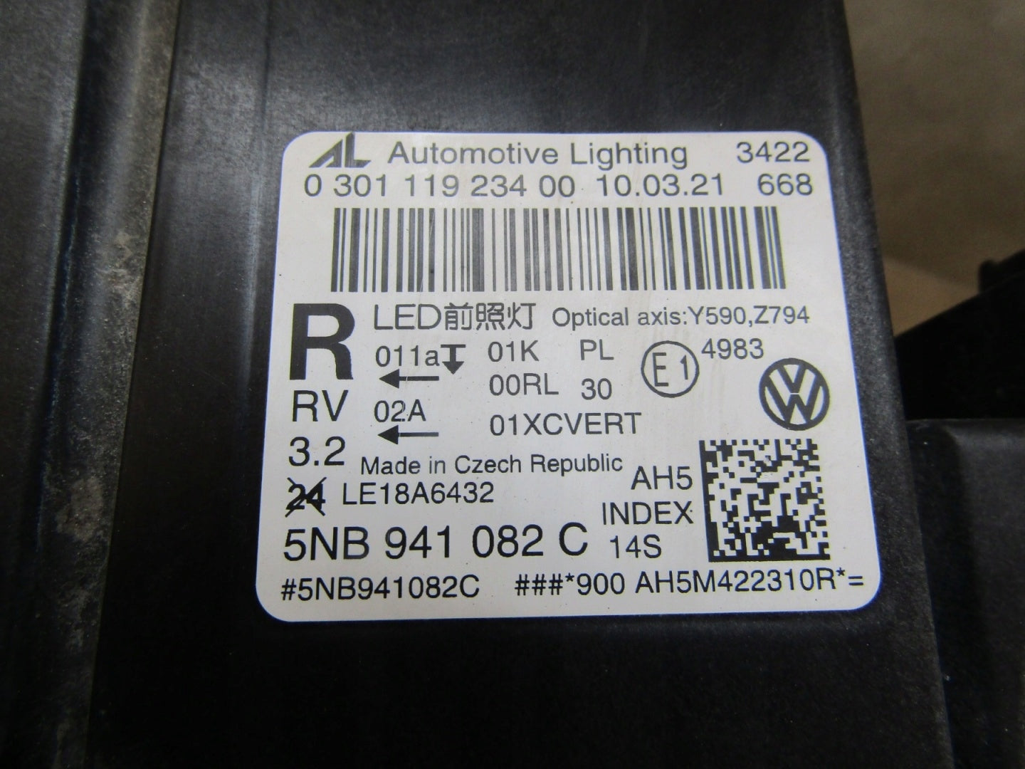 Volkswagen Tiguan 2 II LIFT IQ LIGHT 20-24 RH RIGHT HEADLIGHT 5NB941082C