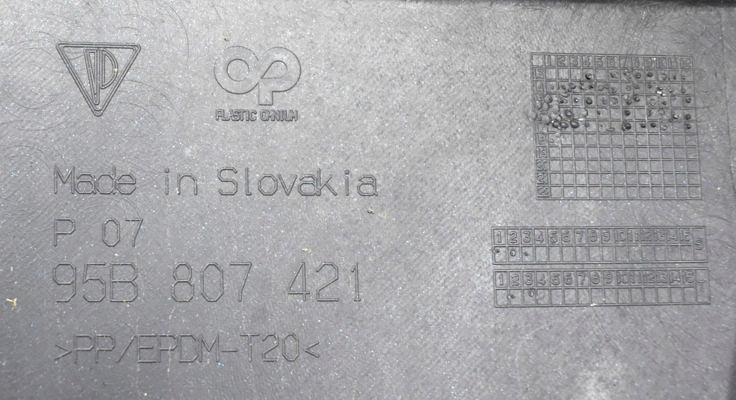 PORSCHE MACAN 95B REAR BUMPER ORG + BOTTOM