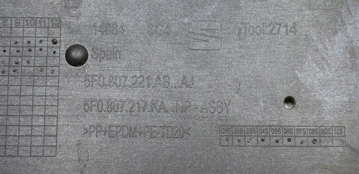 SEAT LEON III LIFT FR 5F0 FRONT BUMPER ORG + GRILLE