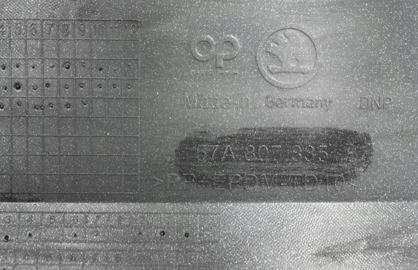 SKODA KAROQ 57A REAR BUMPER ORG + BOTTOM