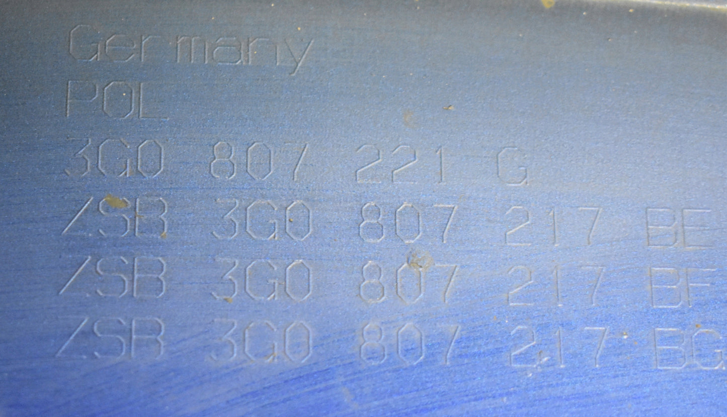 VW PASSAT B8 R LINE LIFT FRONT BUMPER SUPER CONDITION