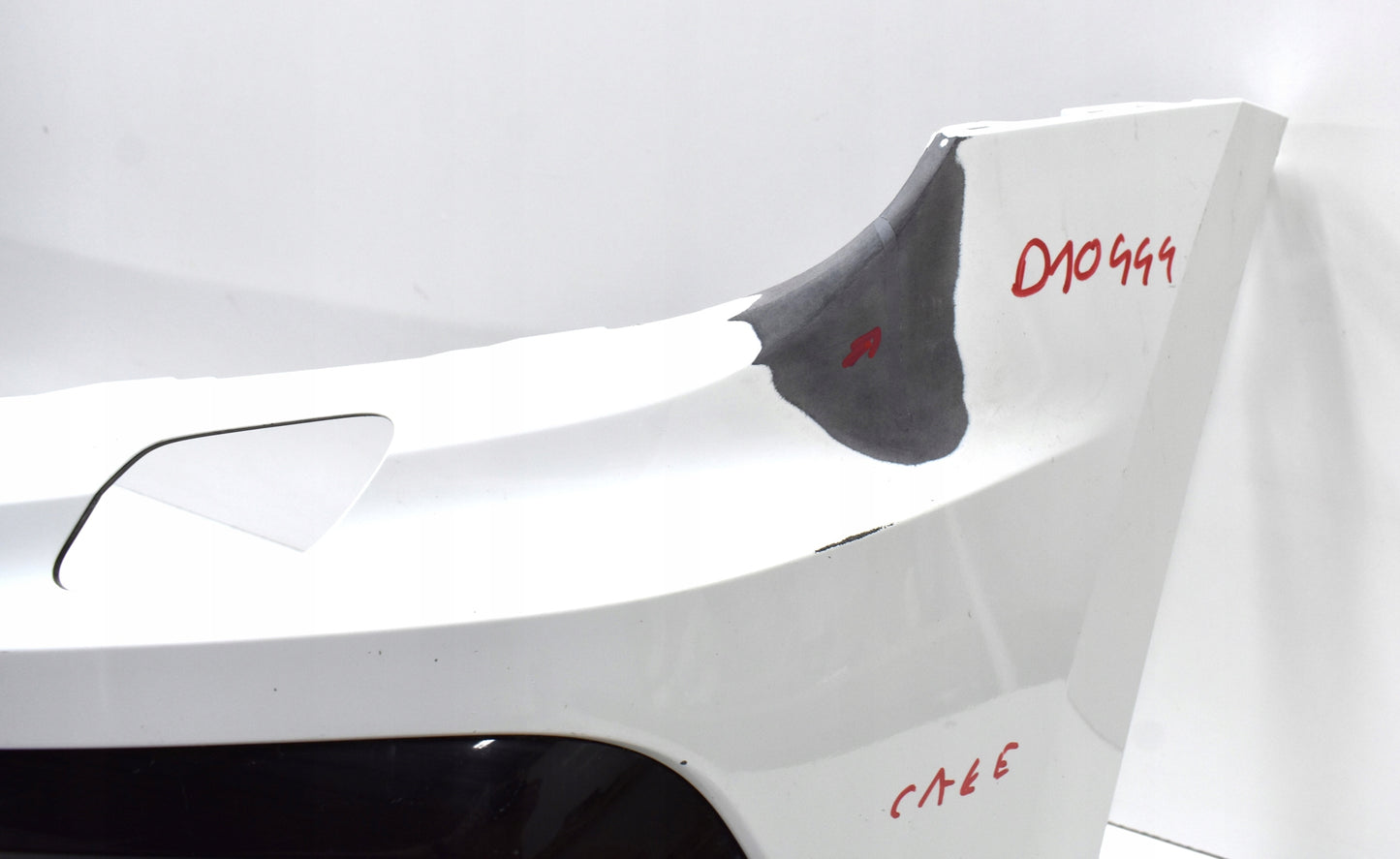 VW TIGUAN II 5NA R LINE FRONT BUMPER ORG + GRILLES