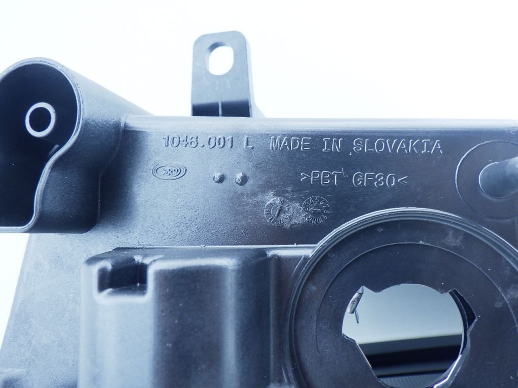 VW TOURAN 2 II 5TA 15- halogen left