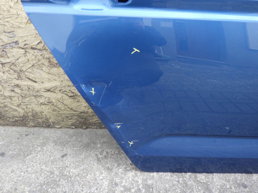 VW TOURAN II 5TA 15- Rear Right Door