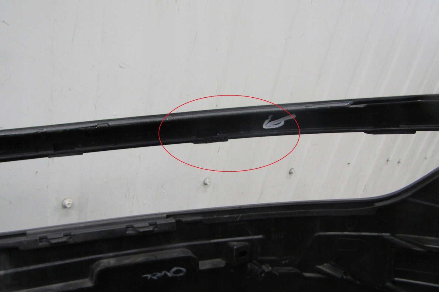 Front Bumper GENESIS GV60 21-