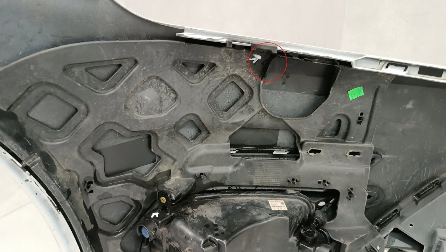 Zderzak przód przedni VW Caddy 2K5 III drugi Lift 15-20 / + halogeny + śliz