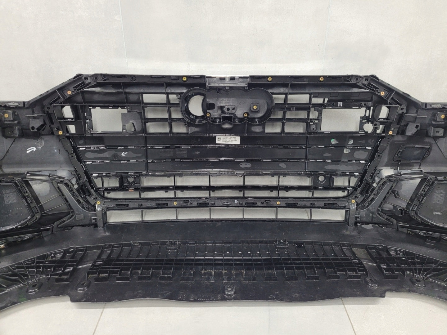 Front Bumper Audi A6 C8 4K0 S-Line 18- Audi