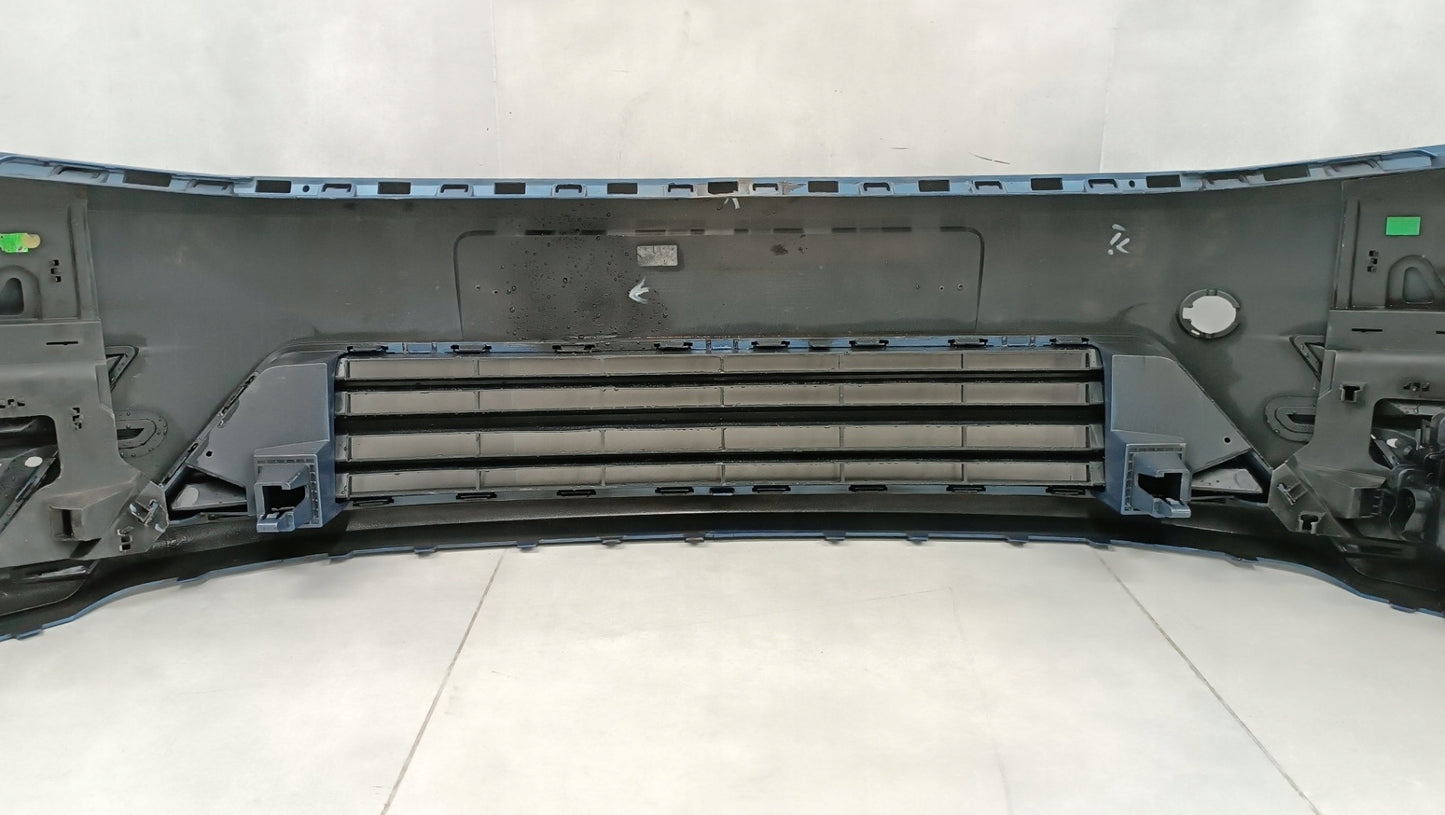 Pare-chocs avant VW Caddy 2K5 III deuxième lifting 2015-2020 / avec antibrouillard et support