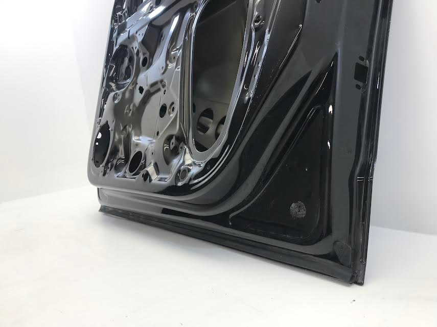 SKODA Kamiq  2019-2023 Front Right Door 658831602 ( used with defect )