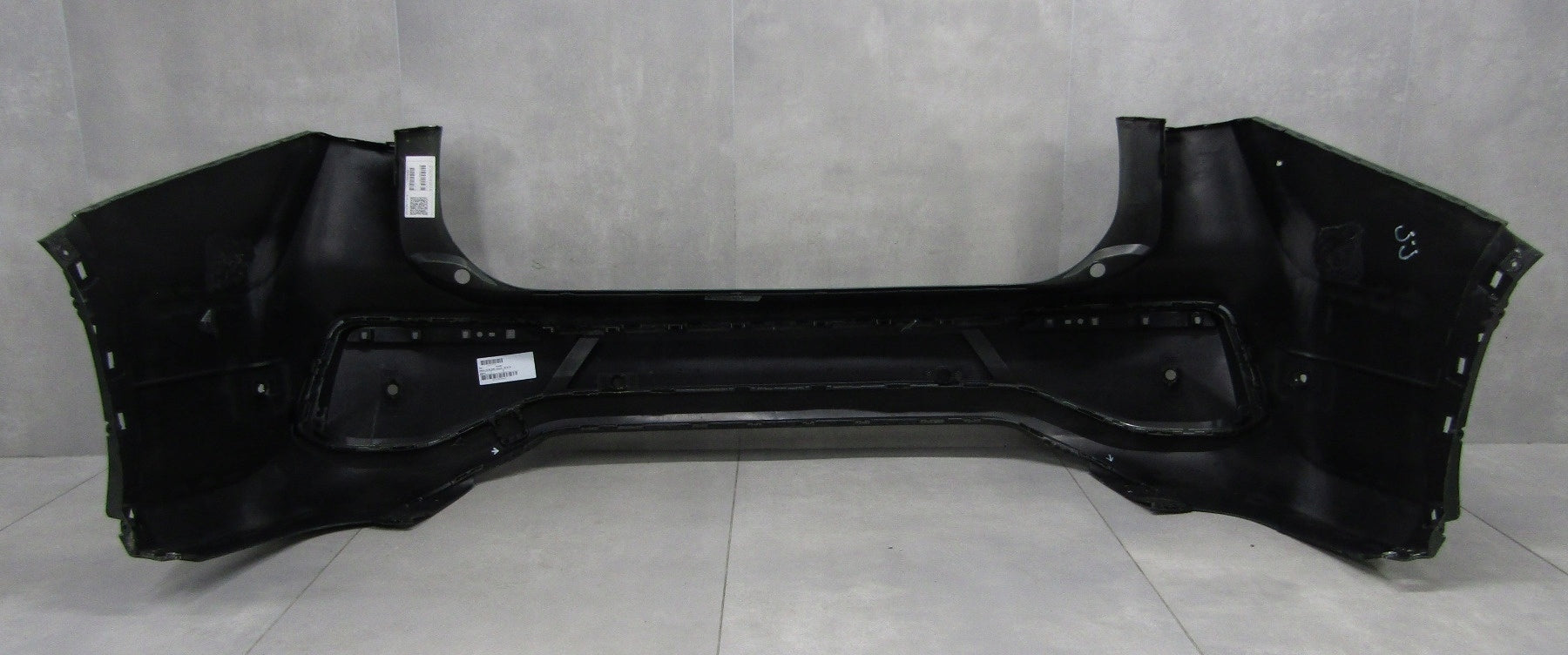 Rear Bumper Volkswagen VW Tayron 24-
