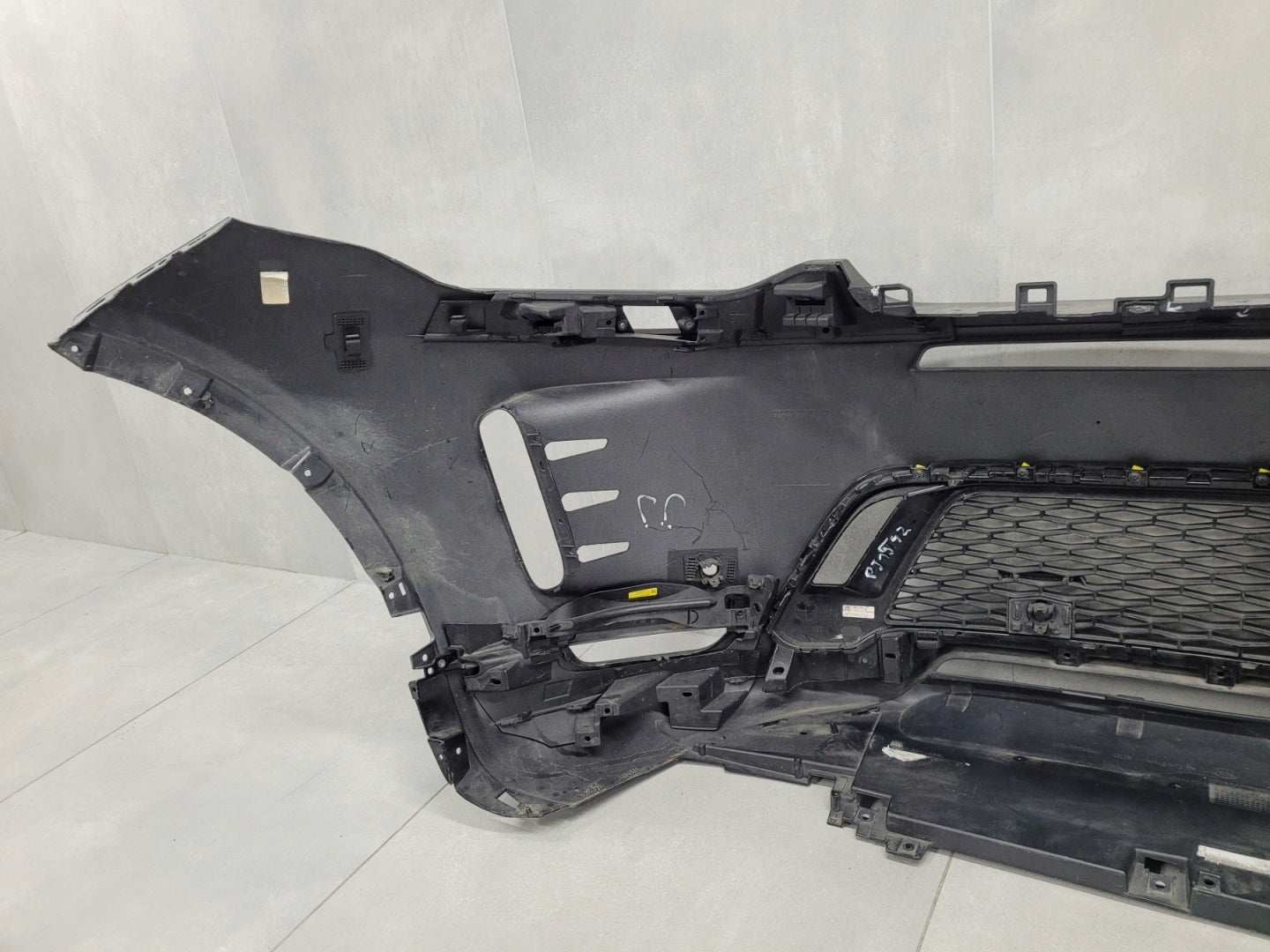 Front Bumper for Land Rover Discovery Sport L550 R-Dynamic