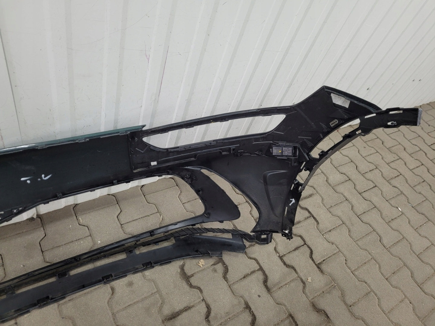 Front Bumper GENESIS GV60 21-