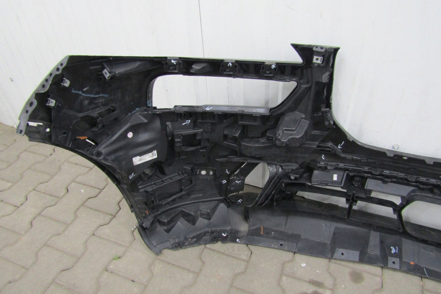Front Bumper for BMW X7 G07 LIFT LCI M PACKAGE 22-