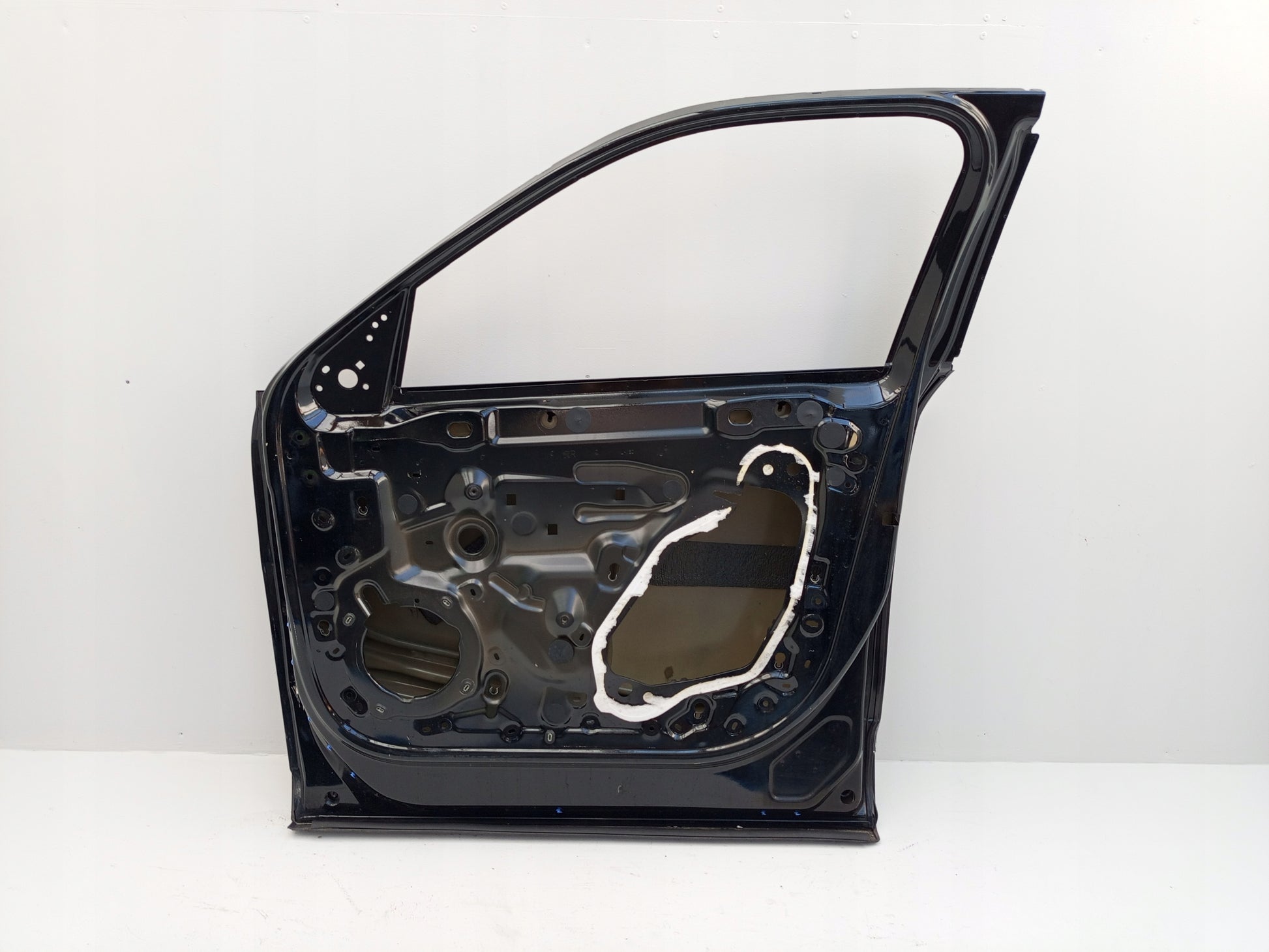 PEUGEOT 2008 II 2 2019- FRONT RIGHT DOOR