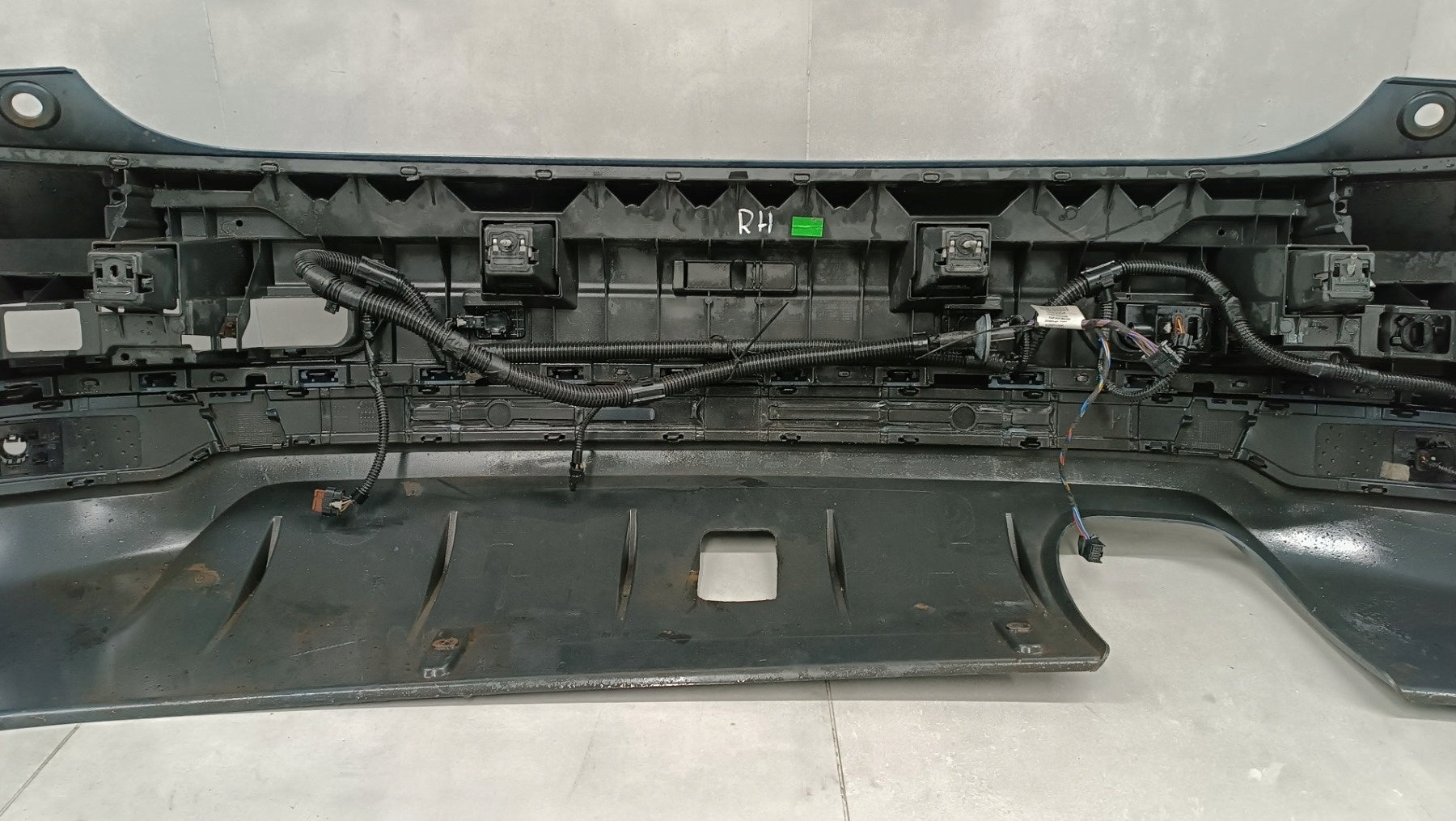 Rear Bumper for Audi Q3 8U0 S-Line Lift 14-18 / + PDC Wiring Harness