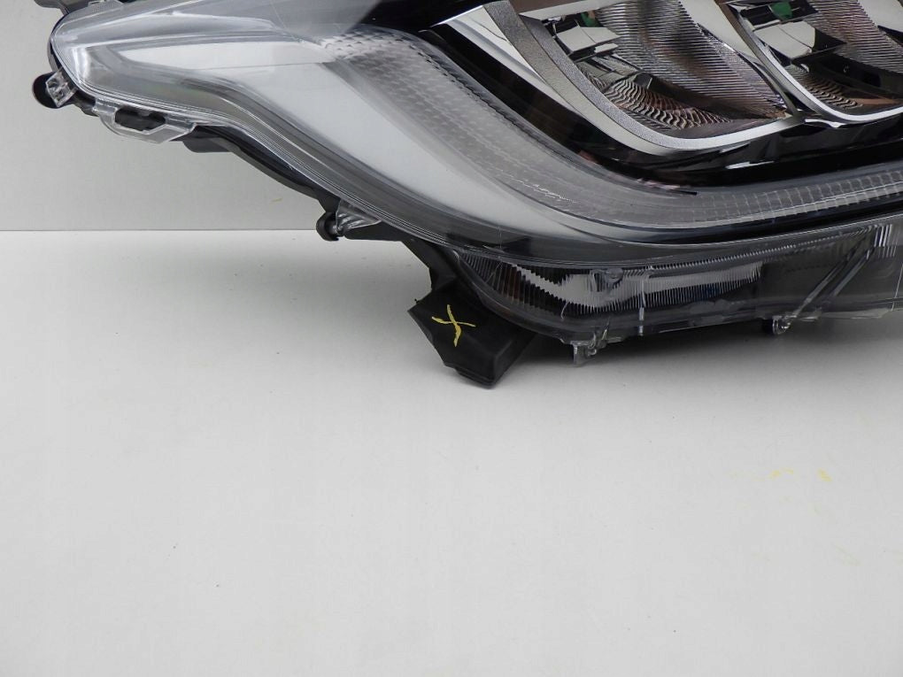 TOYOTA YARIS 4 IV P21 FULL LED 20- Right Headlight