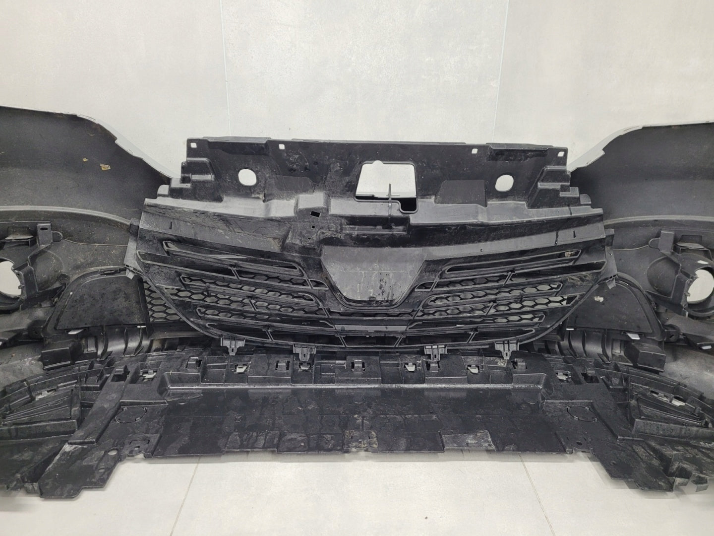 Front Bumper for Renault Trafic III 3 14-21