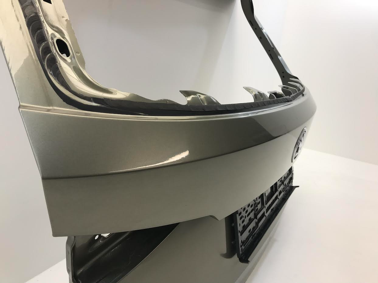 SKODA Kodiaq I 2017-2024 Bootlid Rear Boot 565827159 ( with defect )