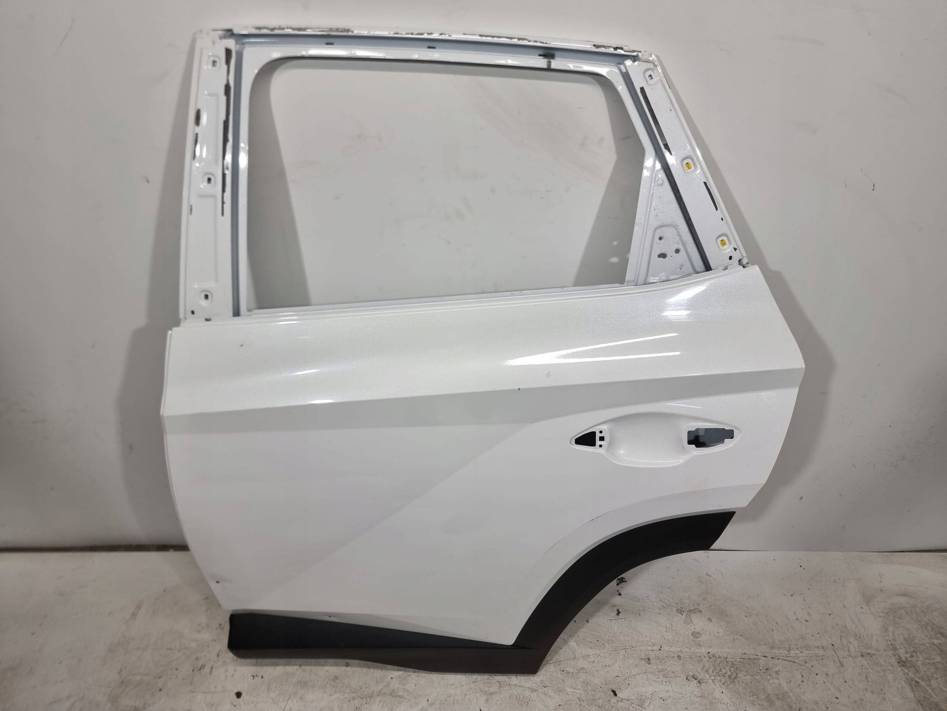 HYUNDAI TUCSON IV Left Rear Door (4-Door Model)