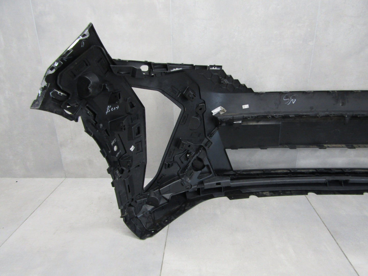 Front Bumper RENAULT SCENIC 5 V E-Tech 24-