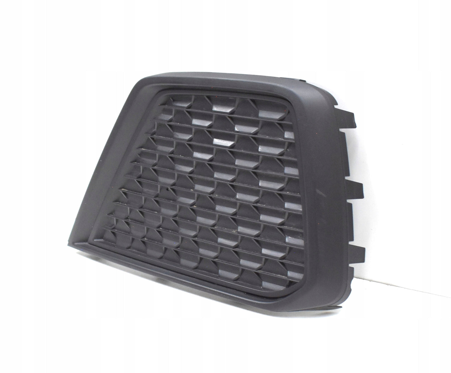 AUDI A1 II 82A LEFT FRONT BUMPER GRILLE ORG