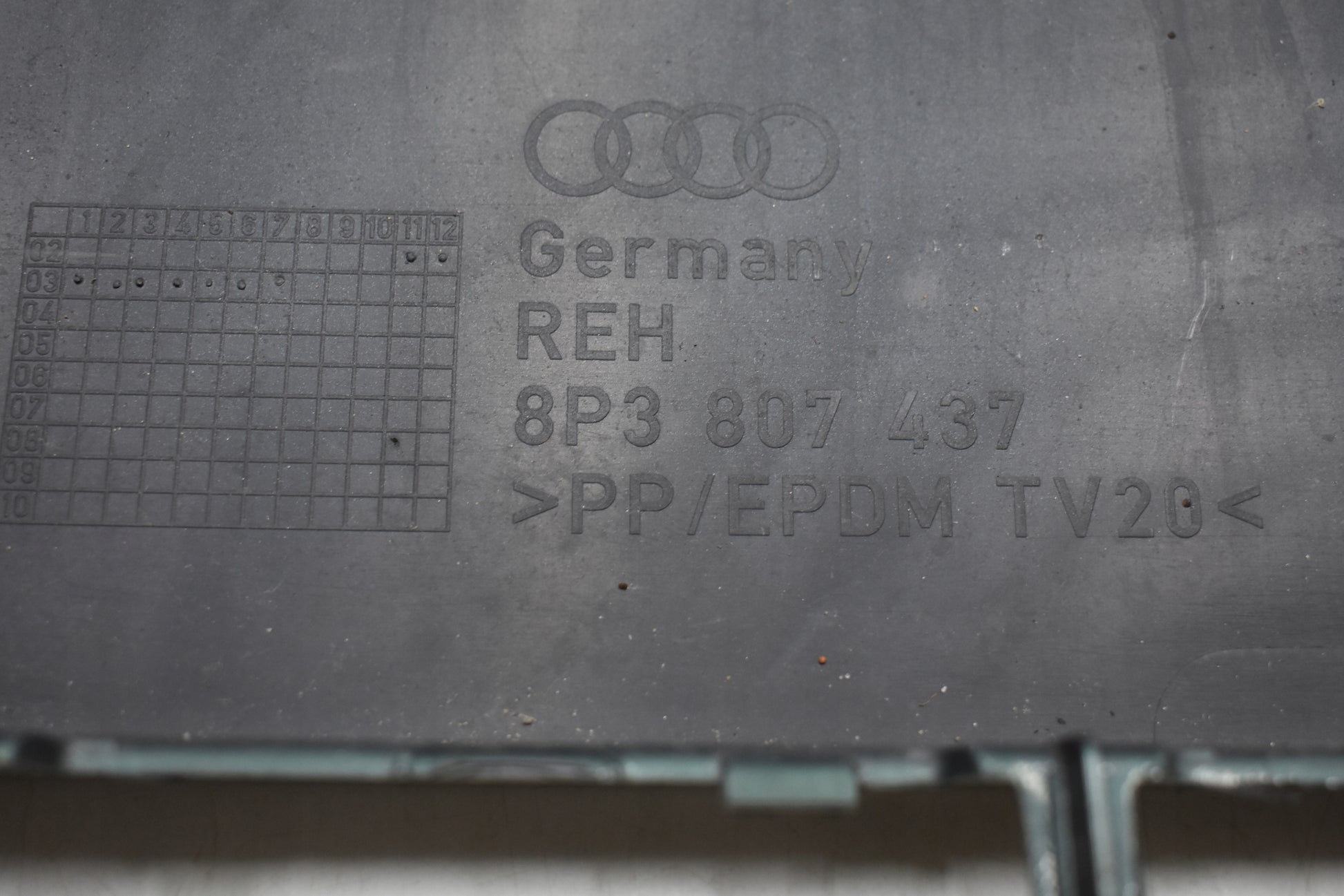 AUDI A3 8P3 FRONT BUMPER ORG 03-05