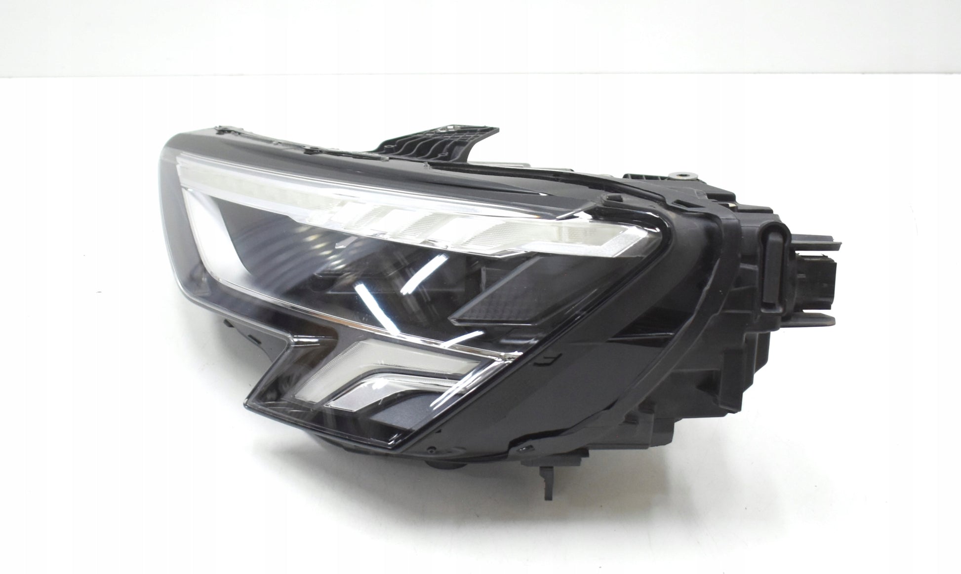 AUDI A3 8Y LEFT FRONT HEADLIGHT GENUINE FULL LED EU 8Y0941033