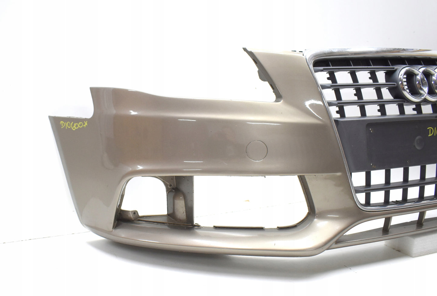 AUDI A4 B8 8K0 FRONT BUMPER ORG