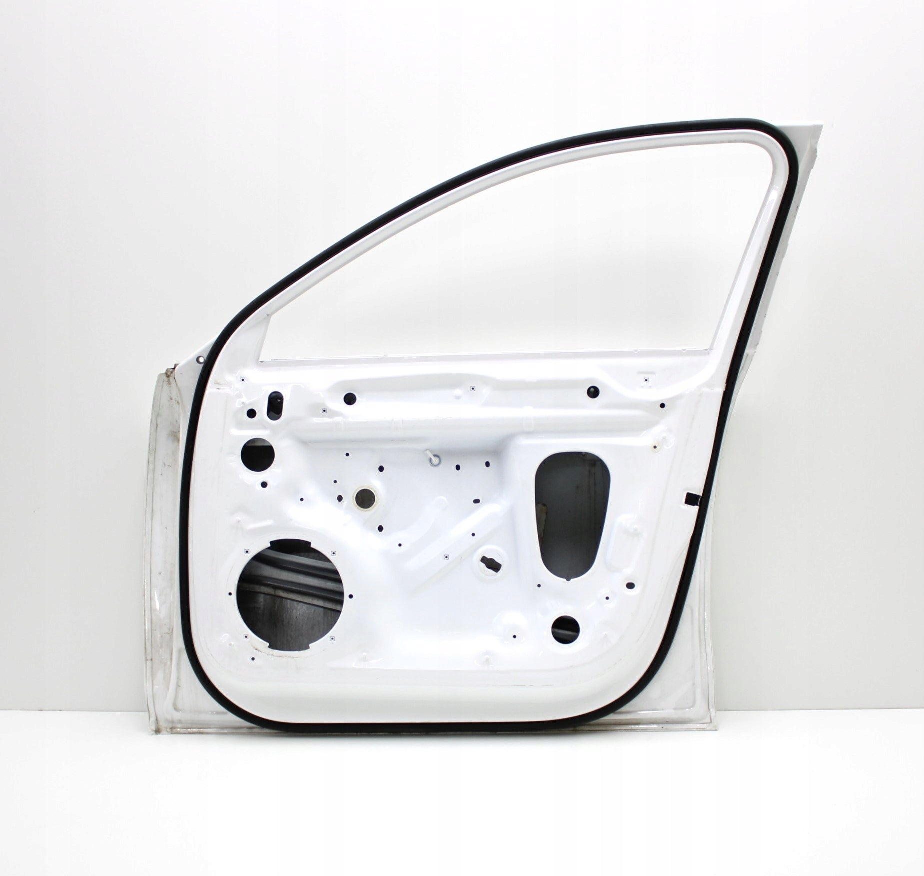 AUDI A4 B9 8W RIGHT FRONT DOOR ORG