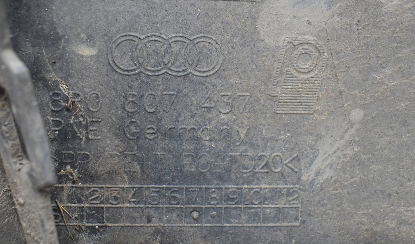 AUDI Q5 8R0 FRONT BUMPER FRONT ORIGINAL PRE-FACELIFT