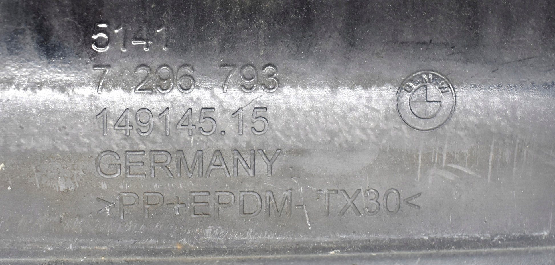 BMW I3 LEFT FRONT DOOR PANEL SHELL