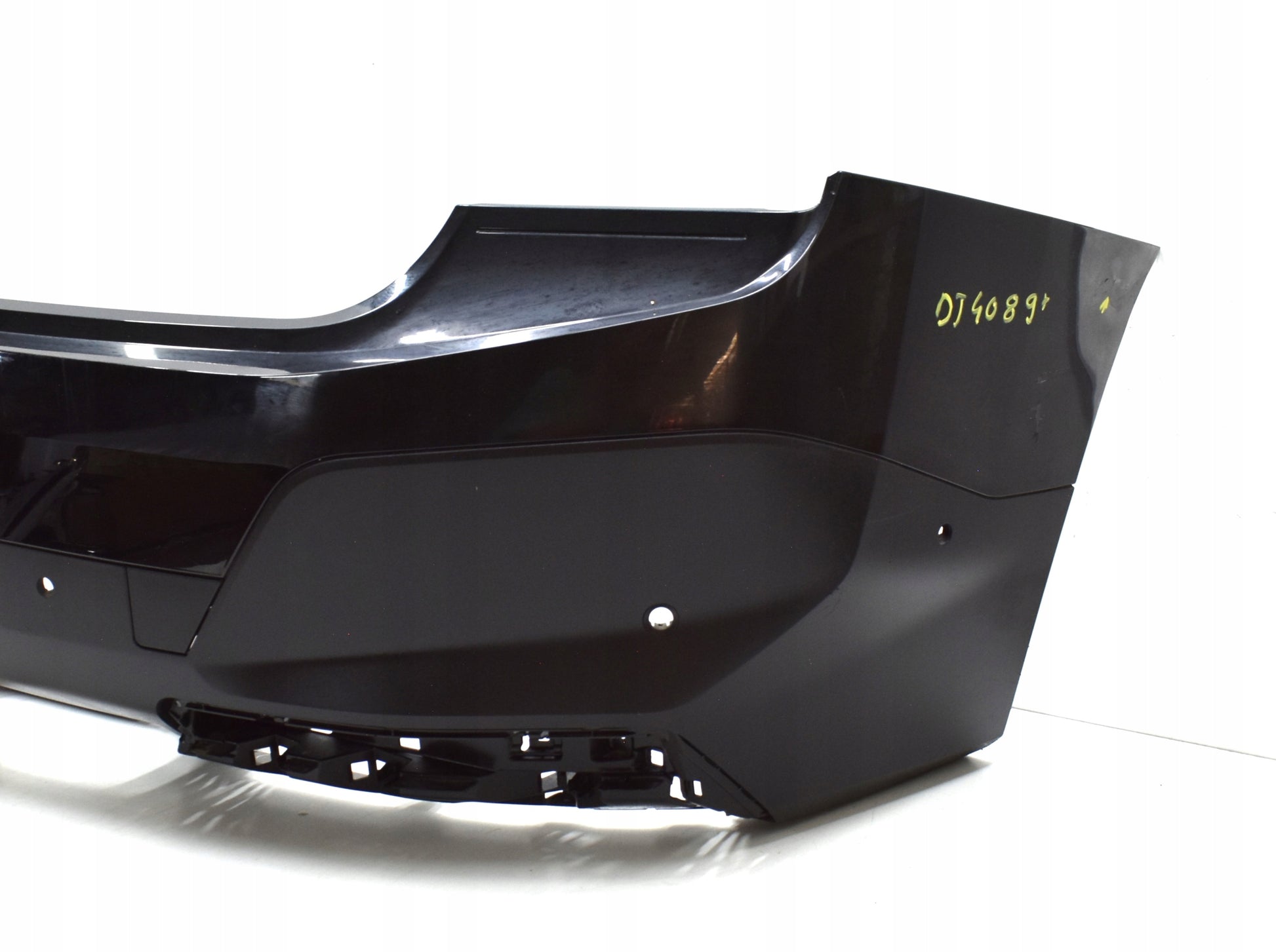 BMW IX I20 REAR BUMPER ORG + BOTTOM