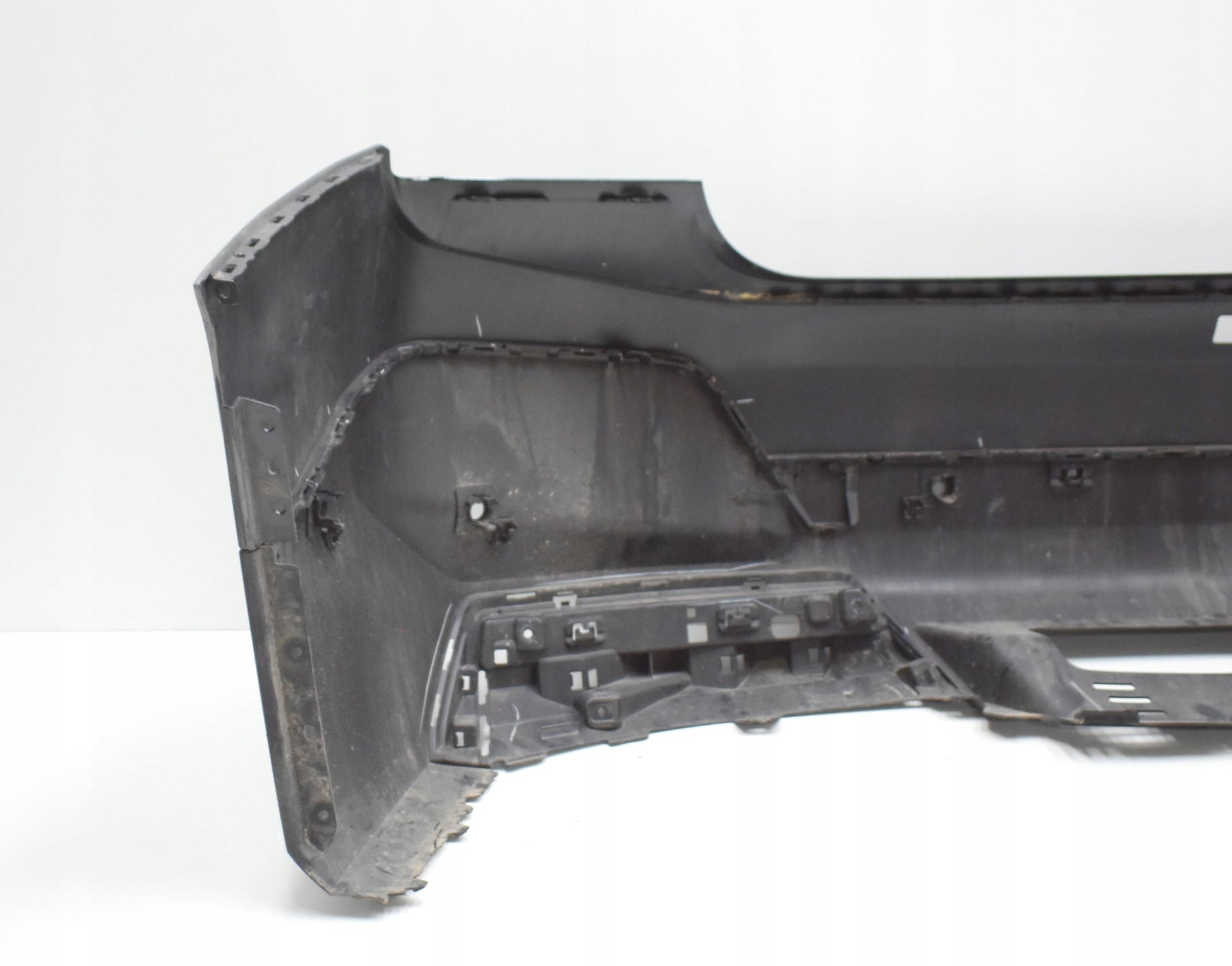BMW IX I20 REAR BUMPER ORG + BOTTOM