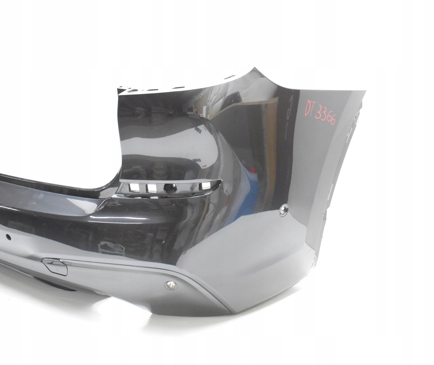 BMW X3 G01 M-paket takapuskuri takana ORG