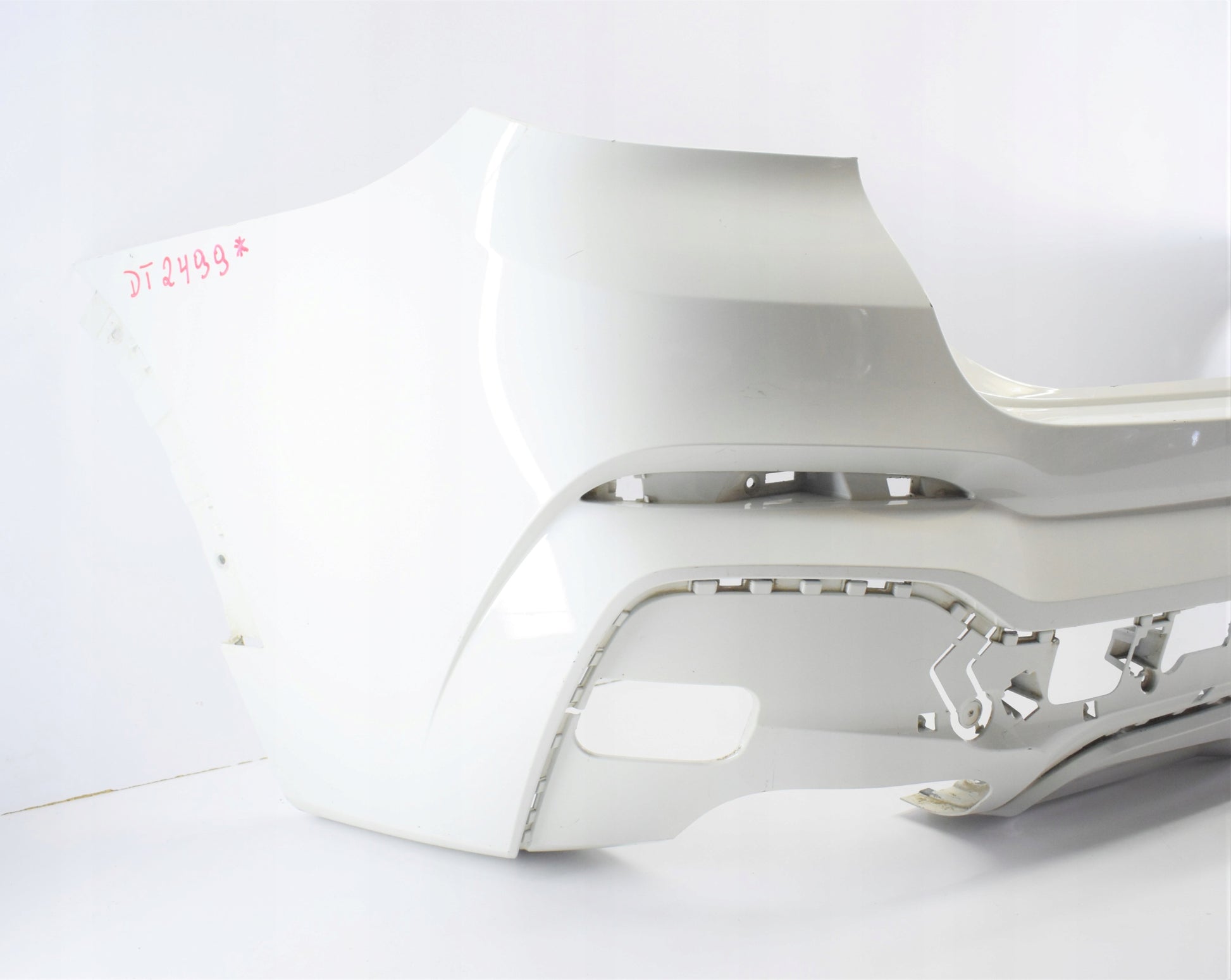 BMW X4 F26 M PACKAGE REAR BUMPER ORIGINAL NICE!