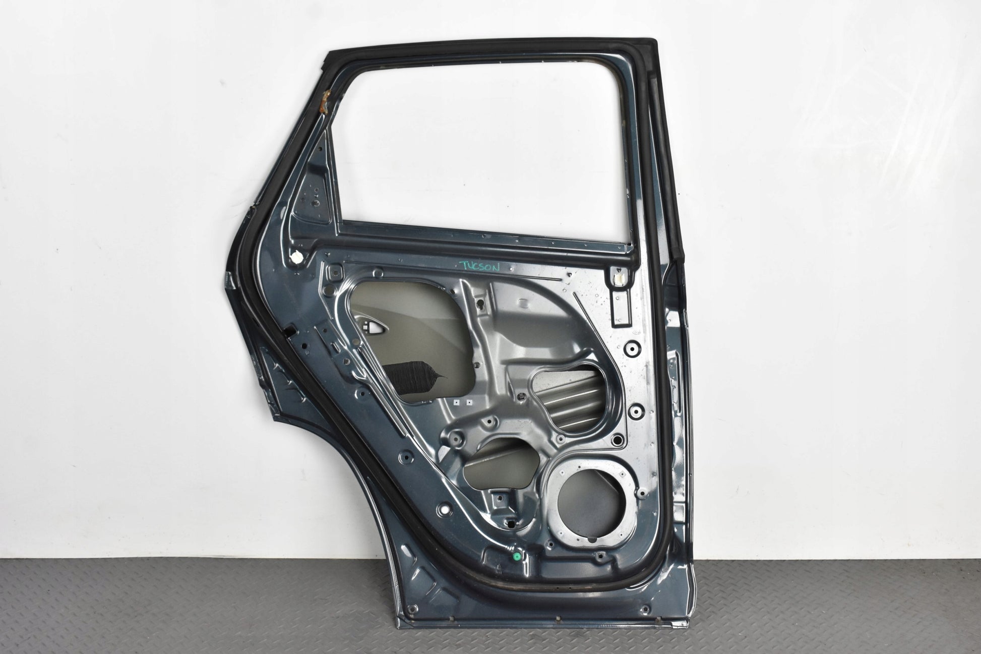 Left Rear Door 77003-N7015 HYUNDAI TUCSON IV NX4 TG8 2023