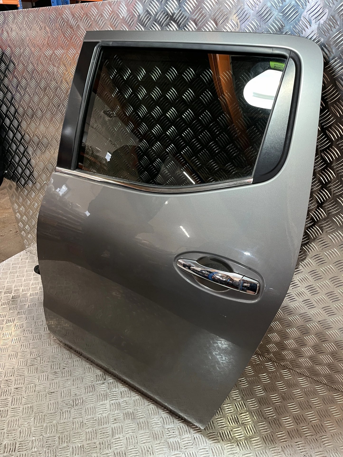 LEFT REAR DOOR NISSAN NAVARA NP300 D23 15- K51