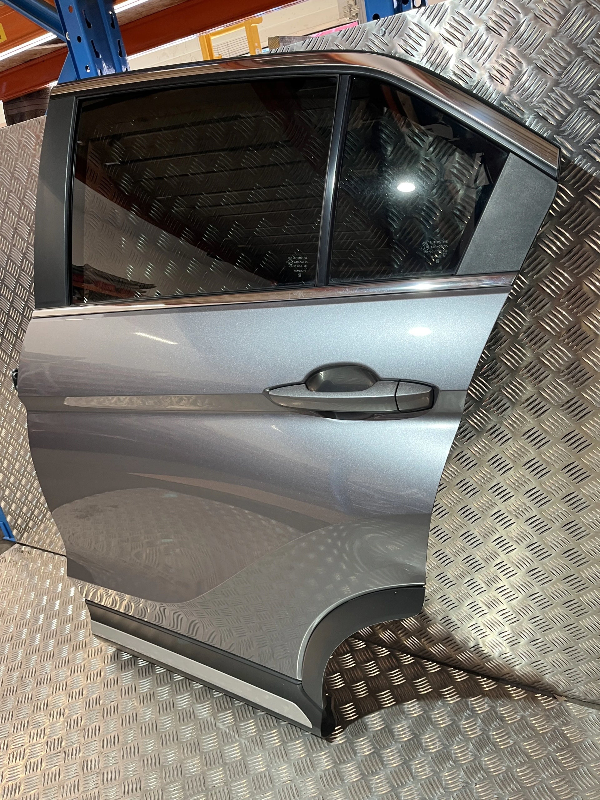 LEFT REAR DOOR FOR MITSUBISHI ECLIPSE CROSS 17- U17 U17C