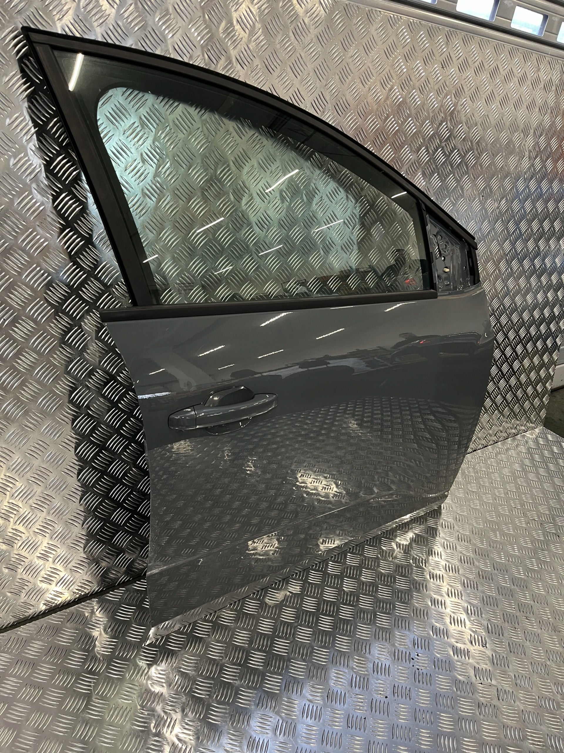 RIGHT FRONT DOOR DACIA SANDERO III 21- OVKPW