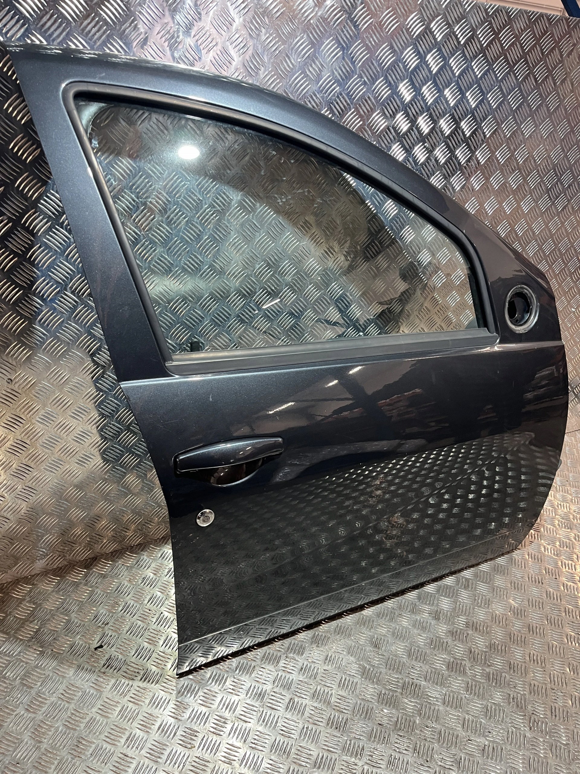 RIGHT FRONT DOOR DACIA DUSTER I FACELIFT 13- TEKNA