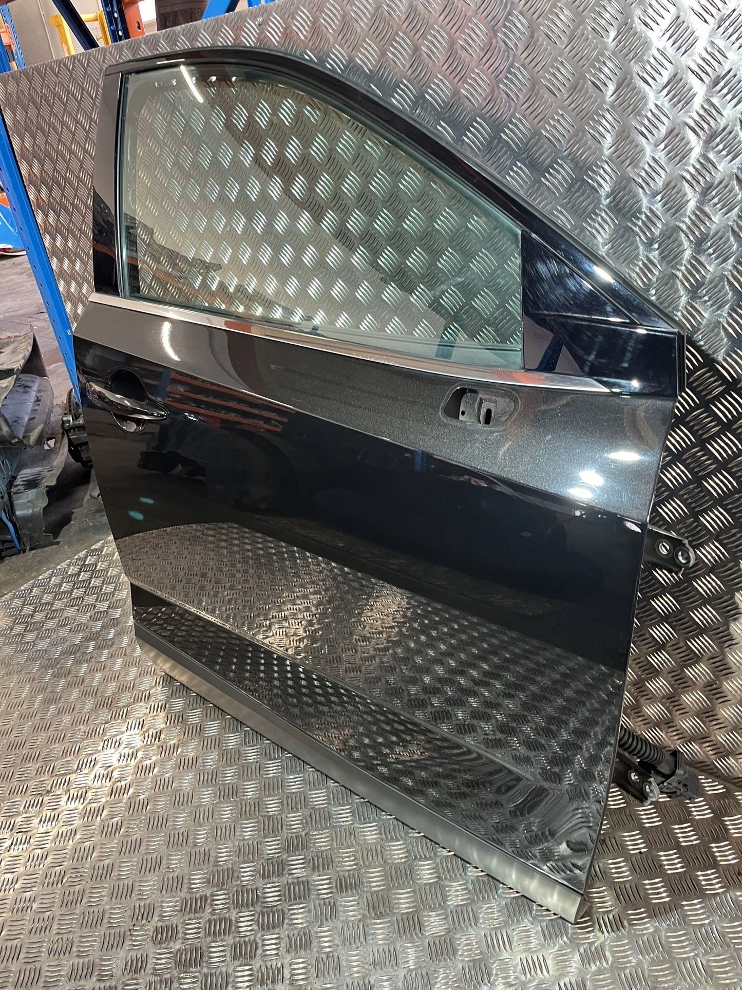 RIGHT FRONT DOOR FOR NISSAN QASHQAI III J12 21- Z11