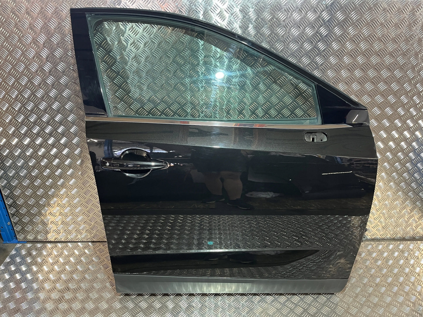 RIGHT FRONT DOOR FOR NISSAN QASHQAI III J12 21- Z11