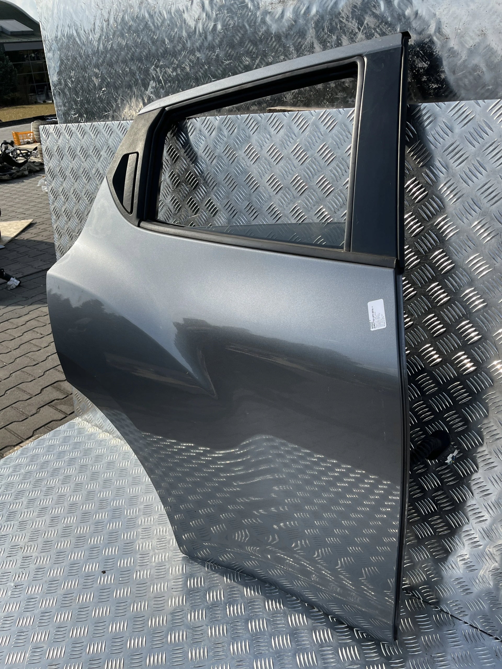RIGHT REAR DOOR NISSAN JUKE I F15 LIFT 14- KAD